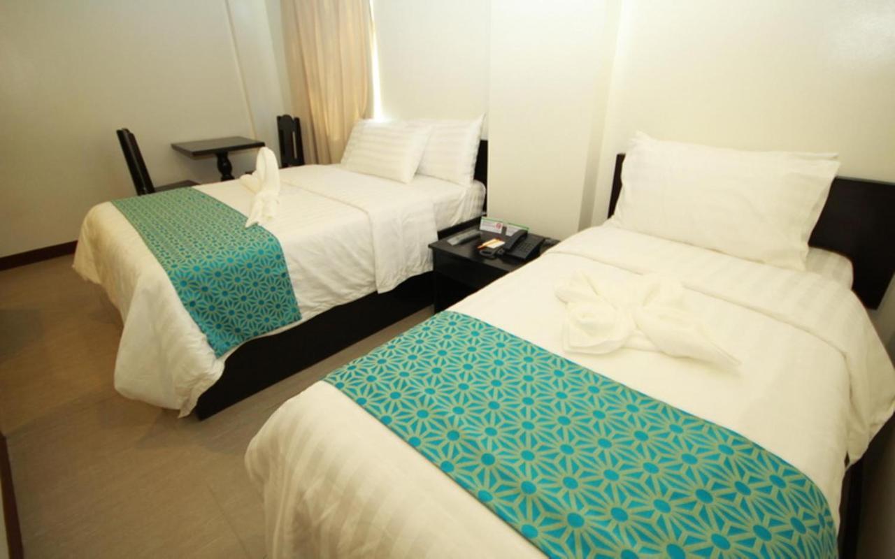 The Orient Beach Boracay Yapak Bagian luar foto